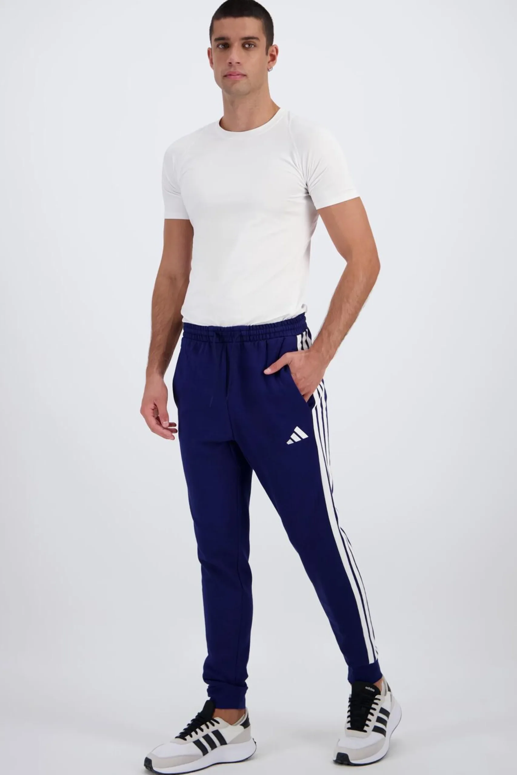 adidas Essentials 2