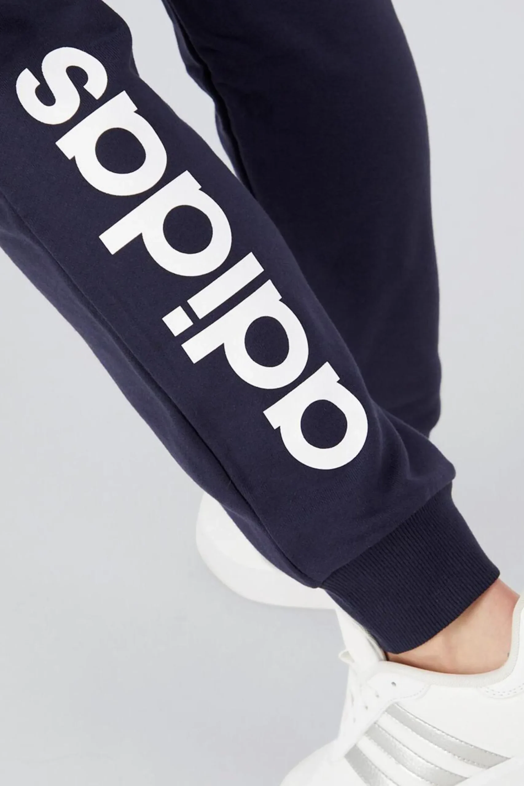 adidas Linear