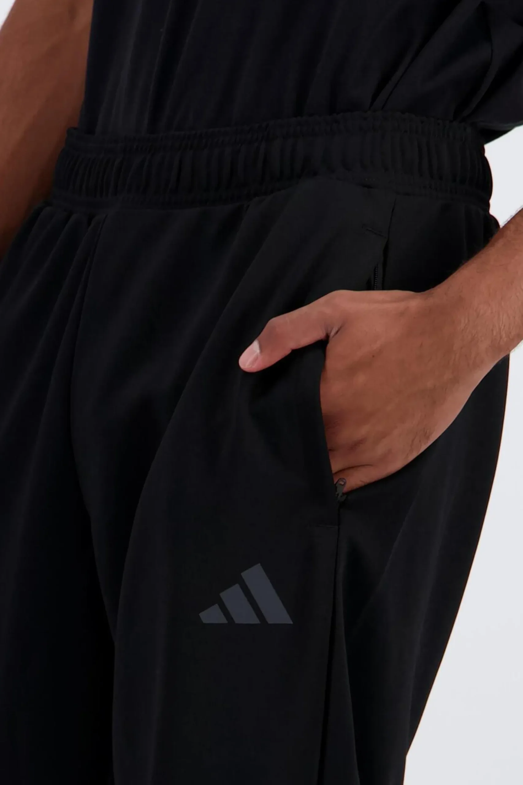 adidas Sereno