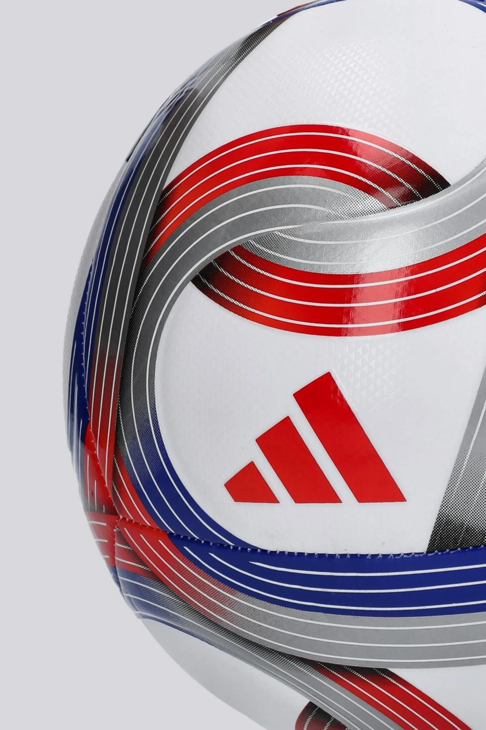 Bola adidas