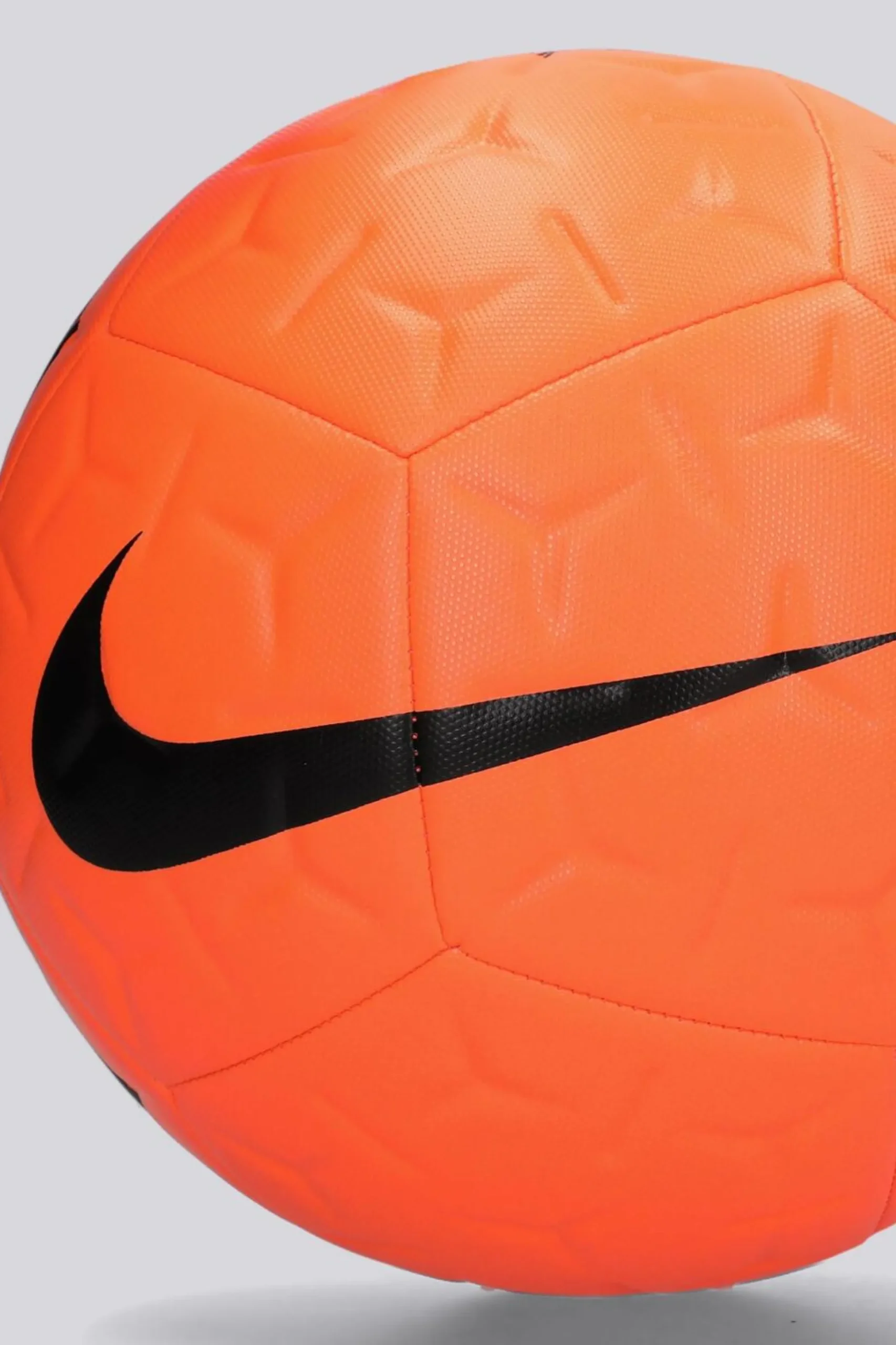 Bola Knvb