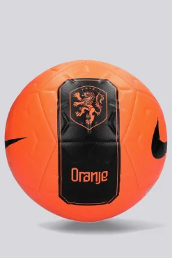 Bola Knvb