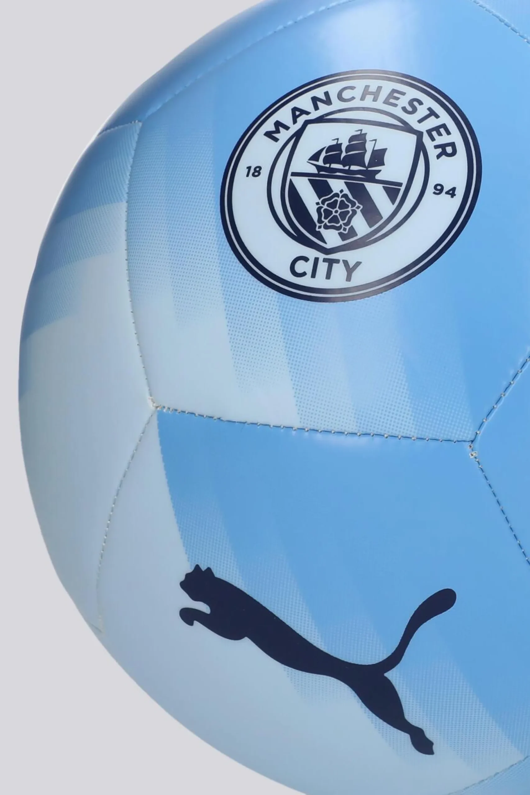 Bola Manchester City 26/27