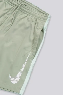Calções Nike