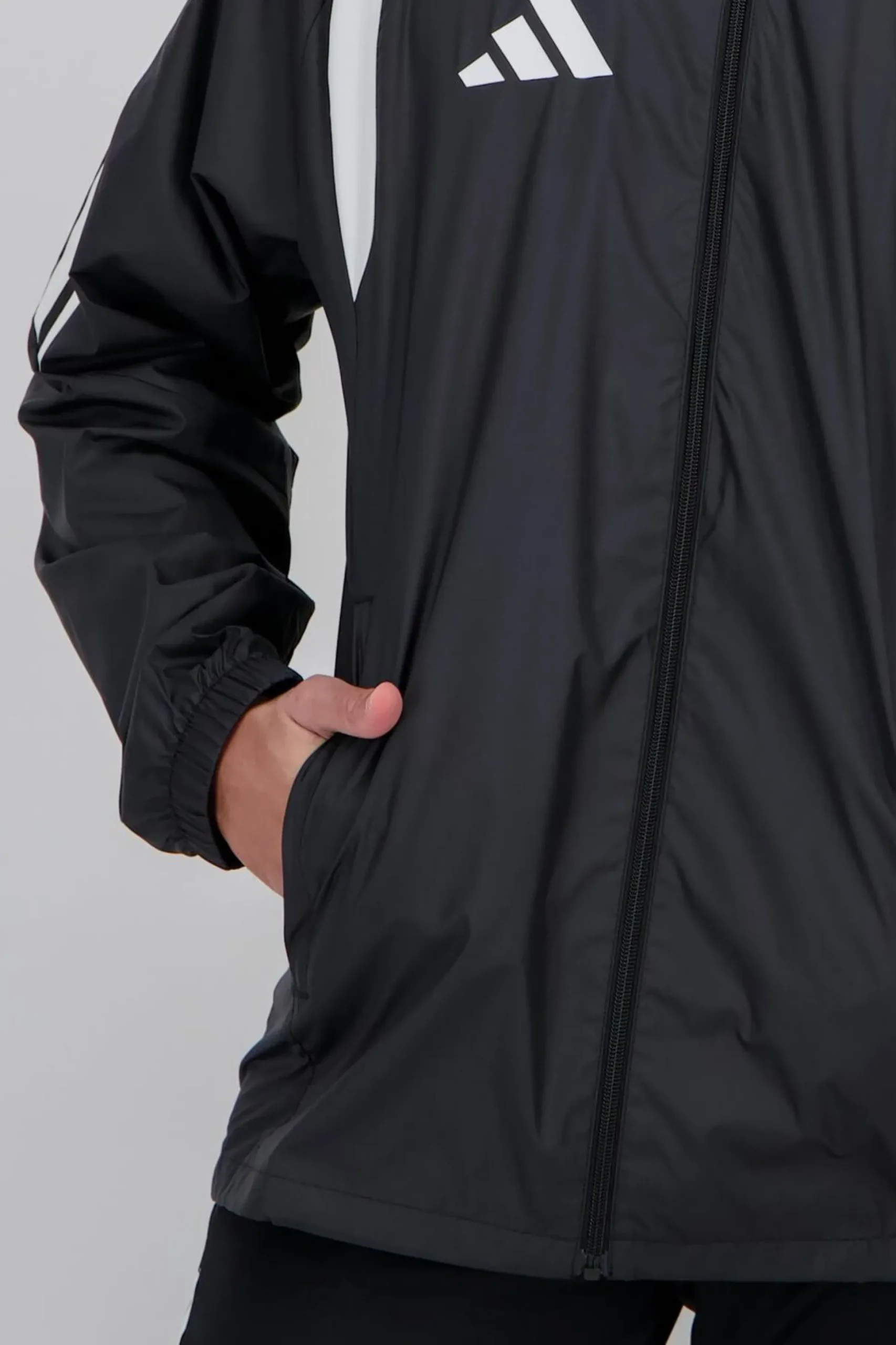 Casaco adidas Tiro 26