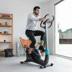 Cecotec Bicicleta Estática Com Resistência Magnética Motorizada, Ideal Para Completar O Seu Treino Mais Exigente, Com Suporte De Dispositivos Para Animar As Suas Sessões, Garrafa E Porta-garrafas.
