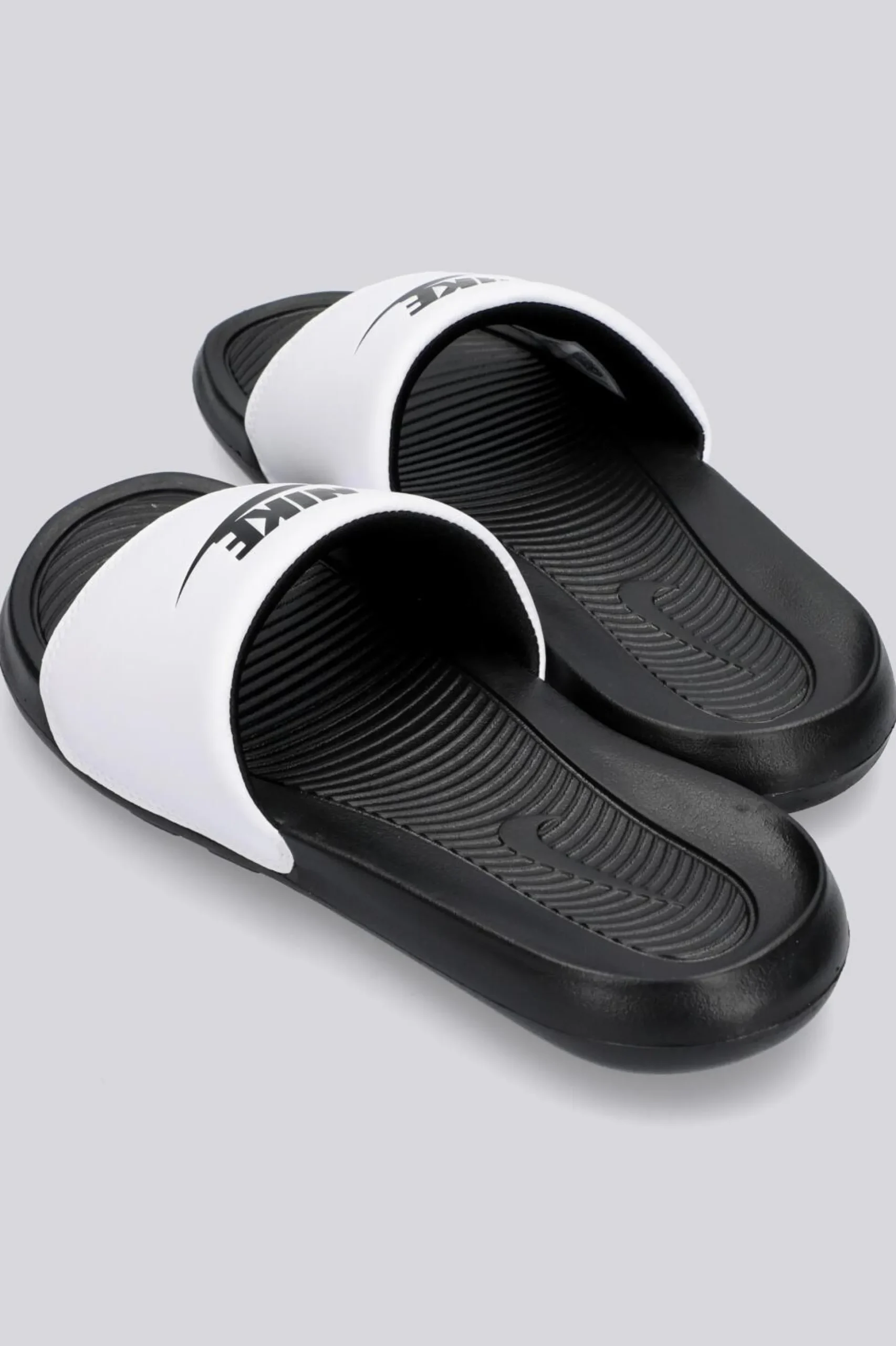 Chinelos Nike Victori