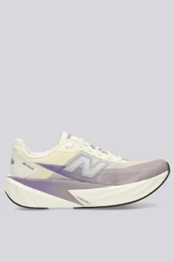 New Balance Rebel V5