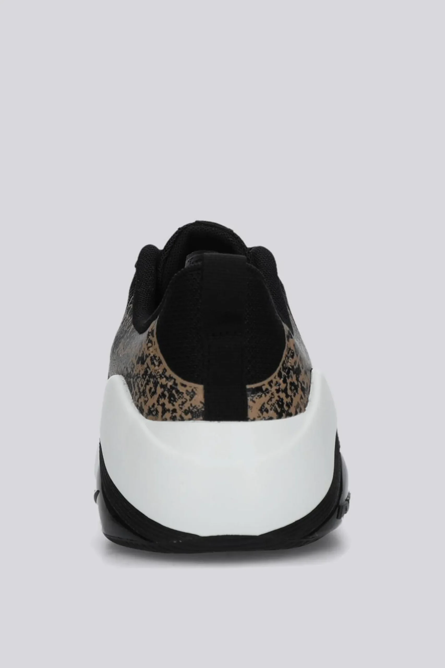 Nike Bella 7