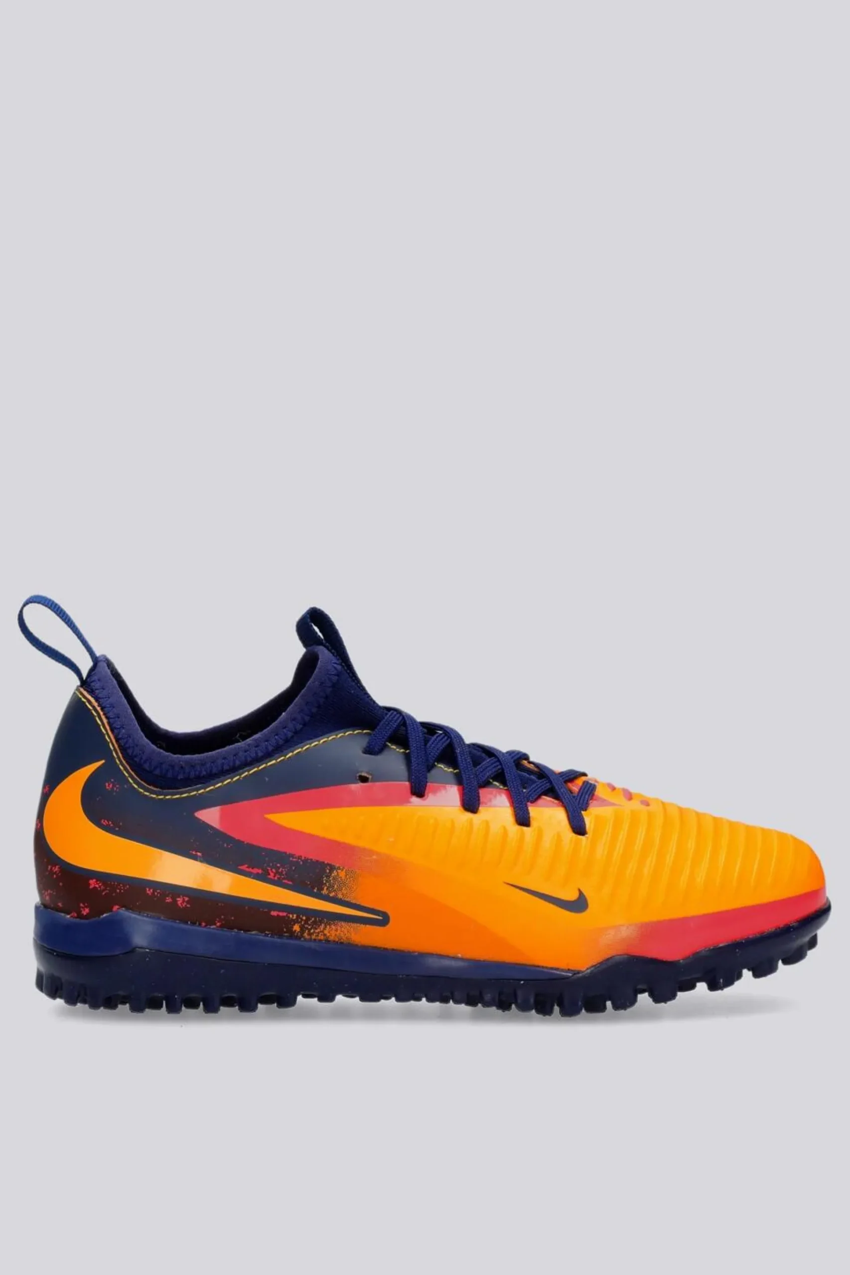 Nike Phantom Academy