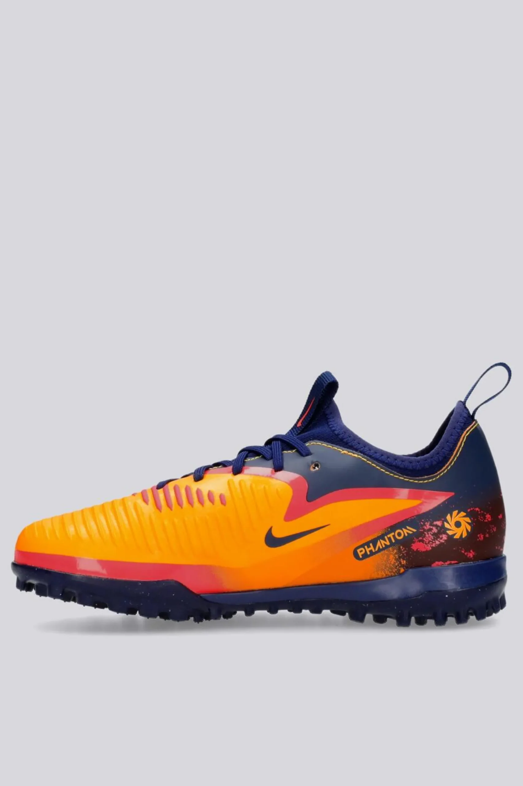 Nike Phantom Academy