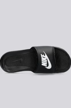 Nike Victori