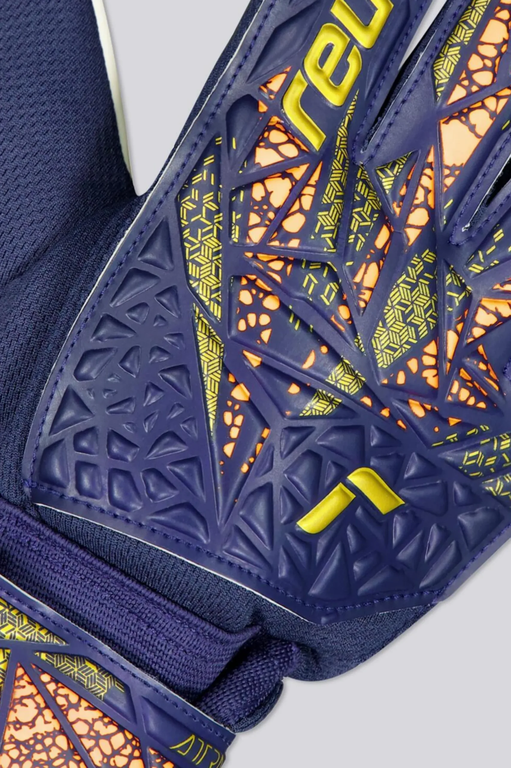 Reusch Aries Starter Grip