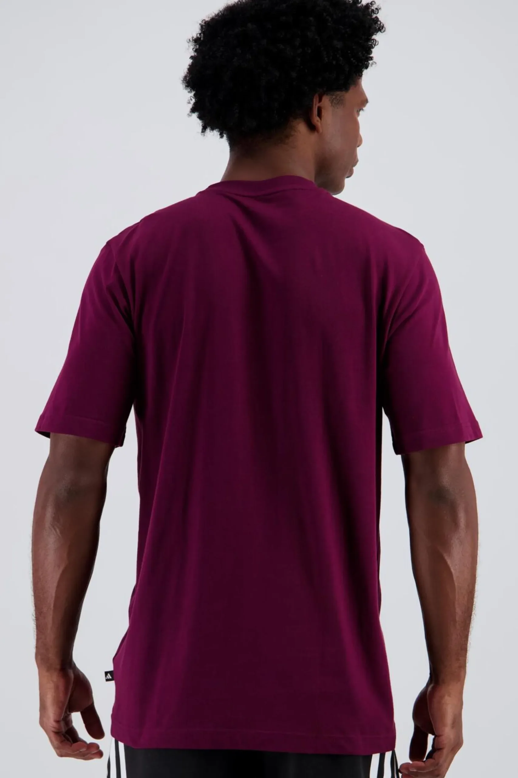 T-shirt adidas