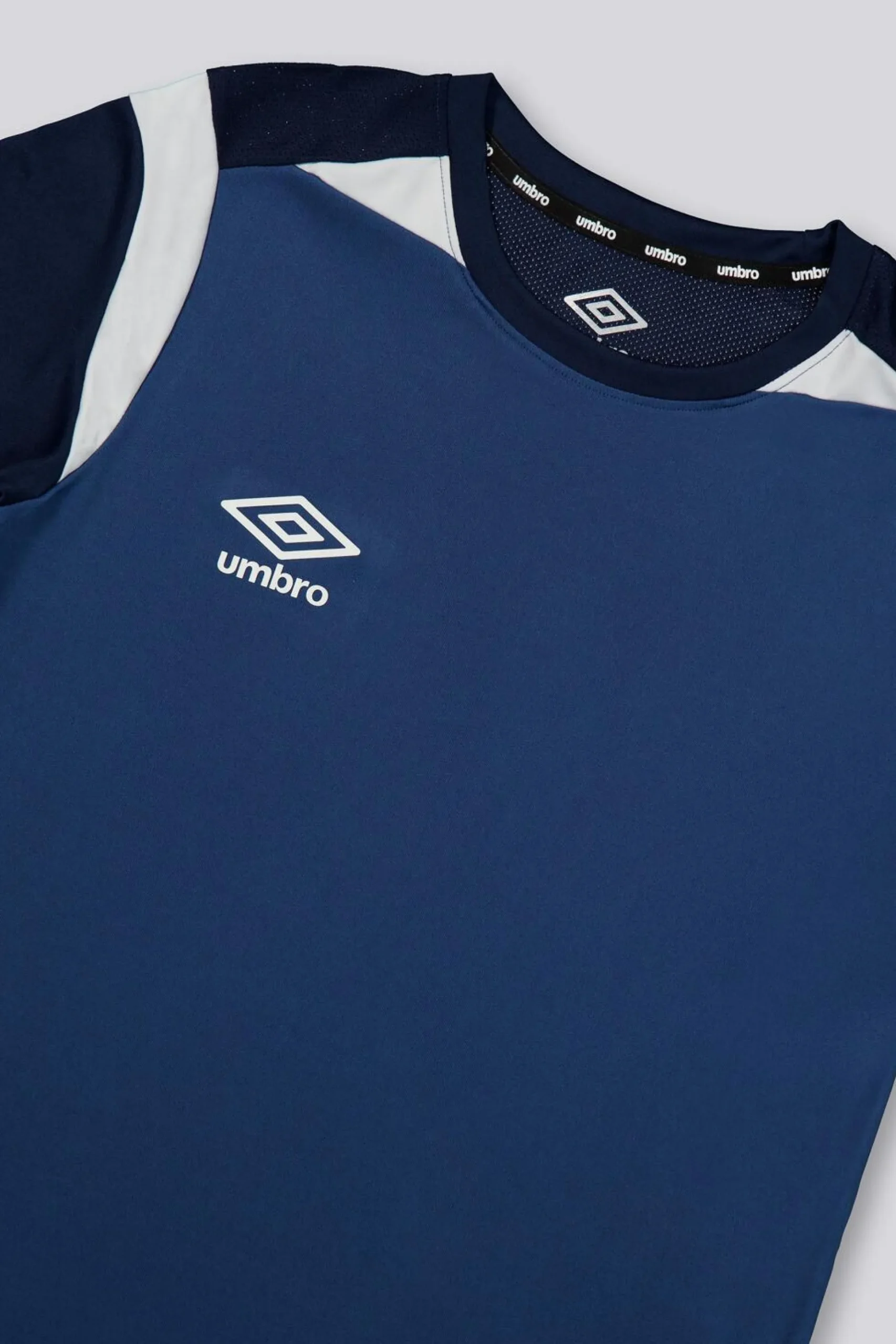 T-shirt Umbro Basic